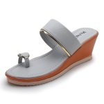 women-casual-heel